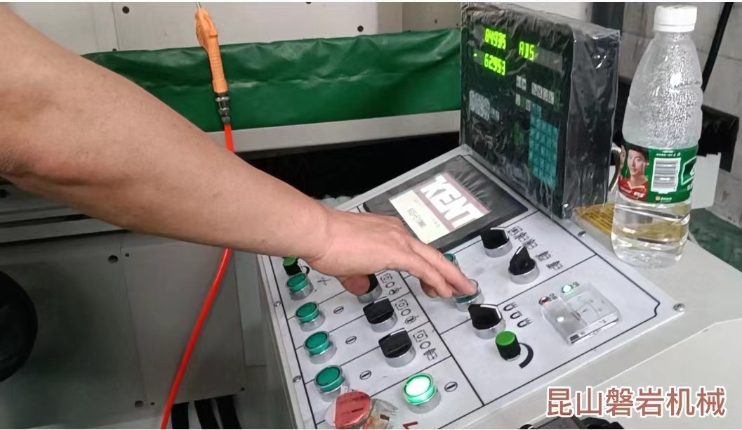 伺服進(jìn)刀建德磨床，銷(xiāo)量一路見(jiàn)漲